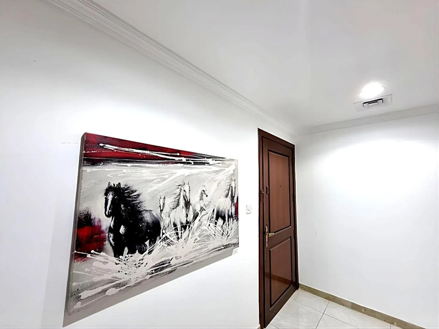 Hostel Corniche Street - Stunning Room Abu Dabi